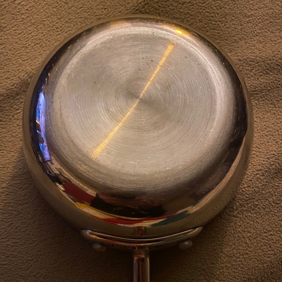 All-Clad 1 quart Saucier Sauce Pan - Picture 5 of 5